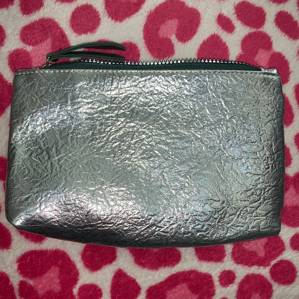 Ipsy makeup bag
